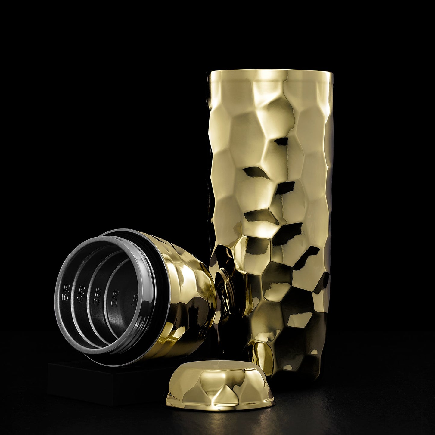 Cocktail Shaker, 25 oz (Gold)